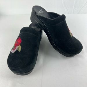 Dansko clogs - black suede with flower